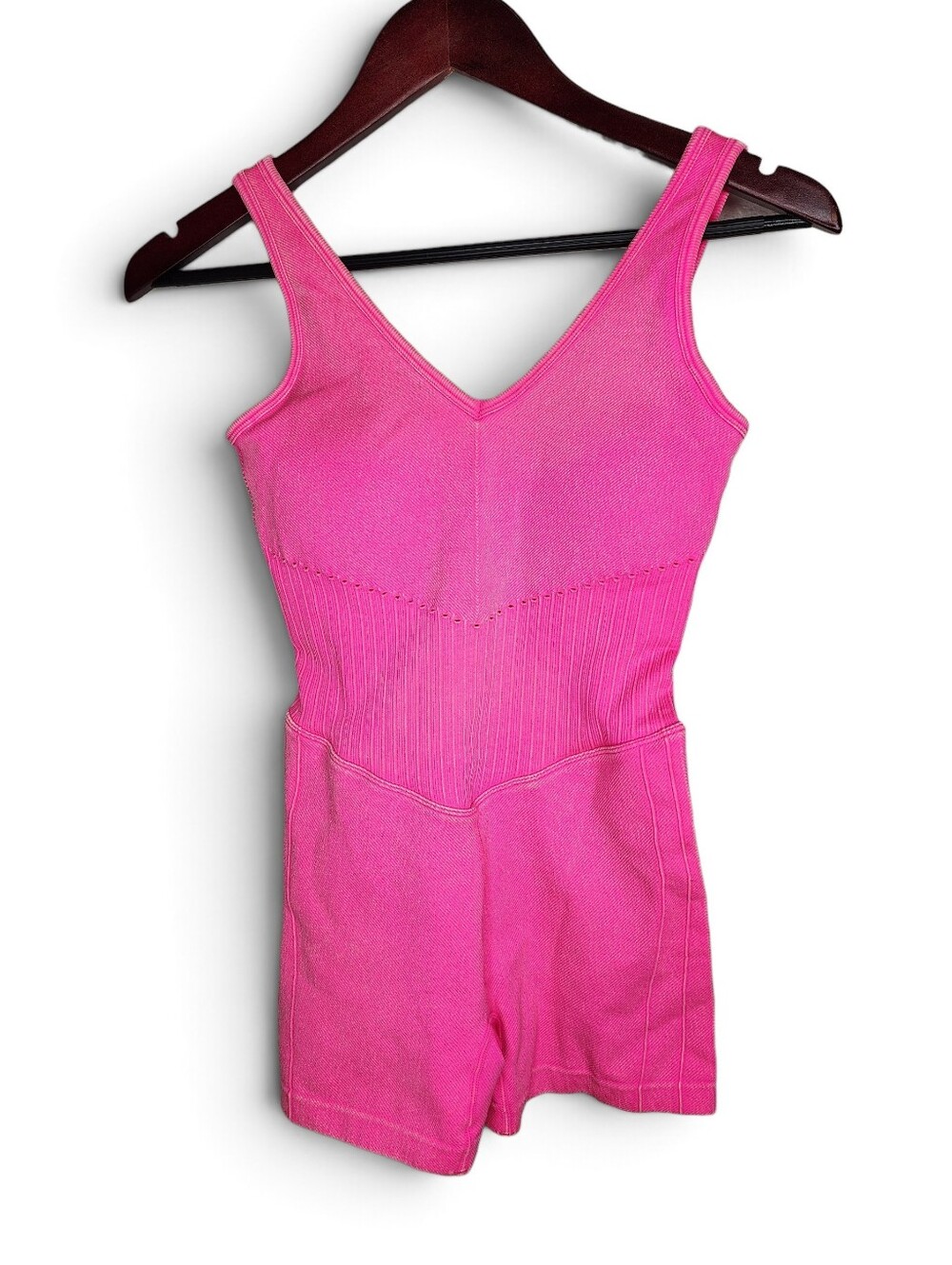 JoyLab Seamless Short Bodysuit Romper in Bright Pink Size S